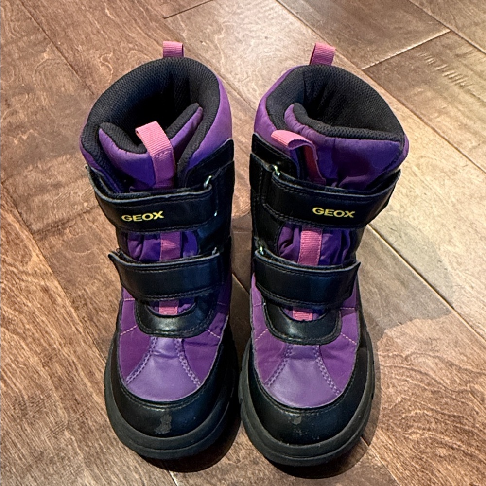 Geox Kids Purple and Black Waterproof Winter Boots